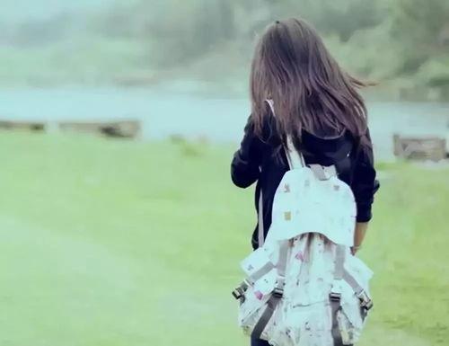 娱乐吃瓜酱背影图片女,揭秘娱乐吃瓜酱背后的神秘女生